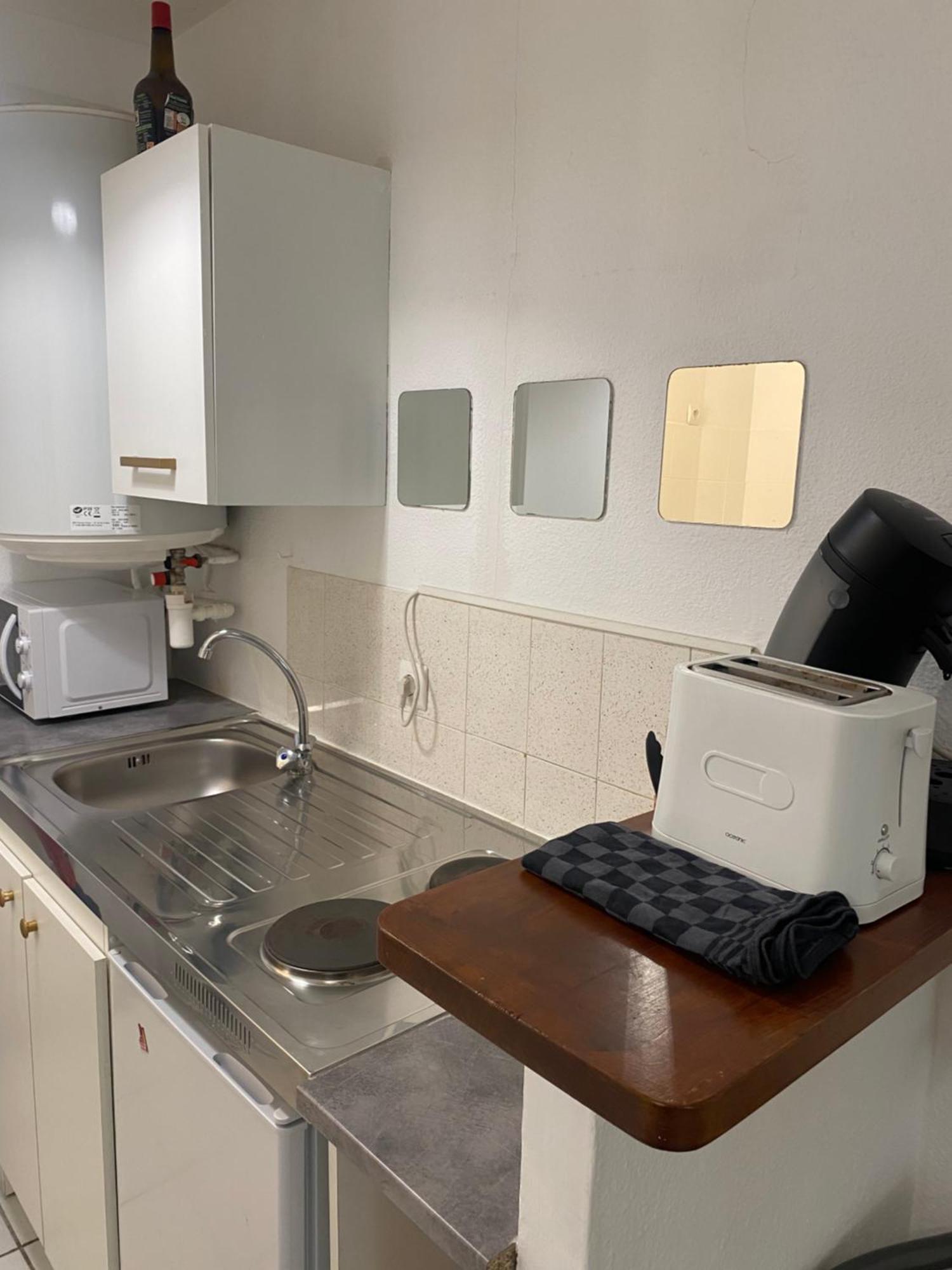 Studio A 5 Mn A Pied De La Gare Saint-Roch Montpellier Esterno foto